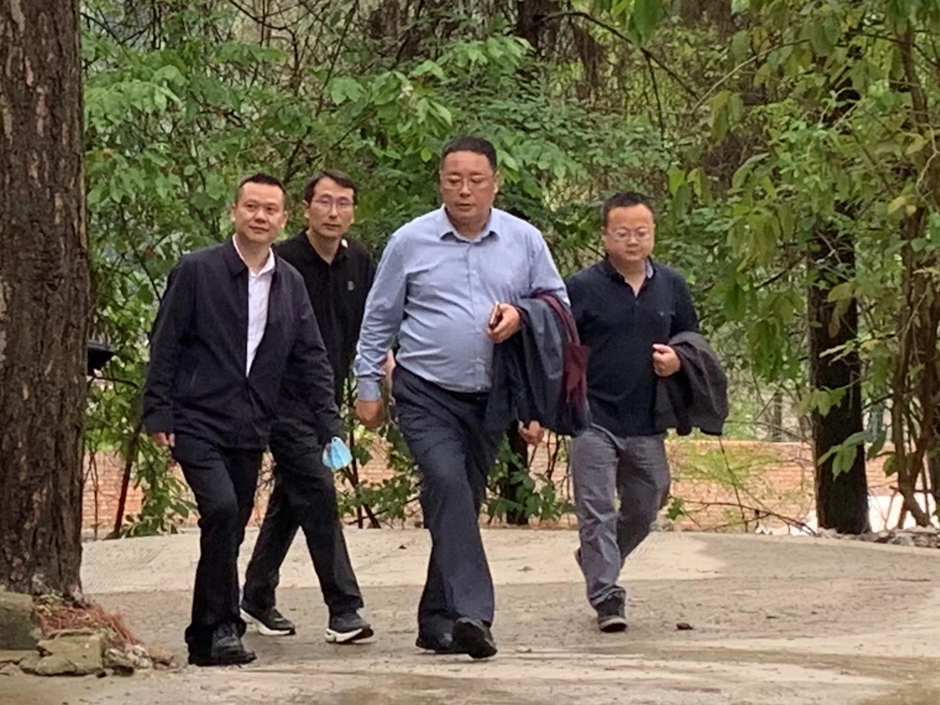 中國人民銀行巴中中支羅洪波副行長一行來我公司調(diào)研